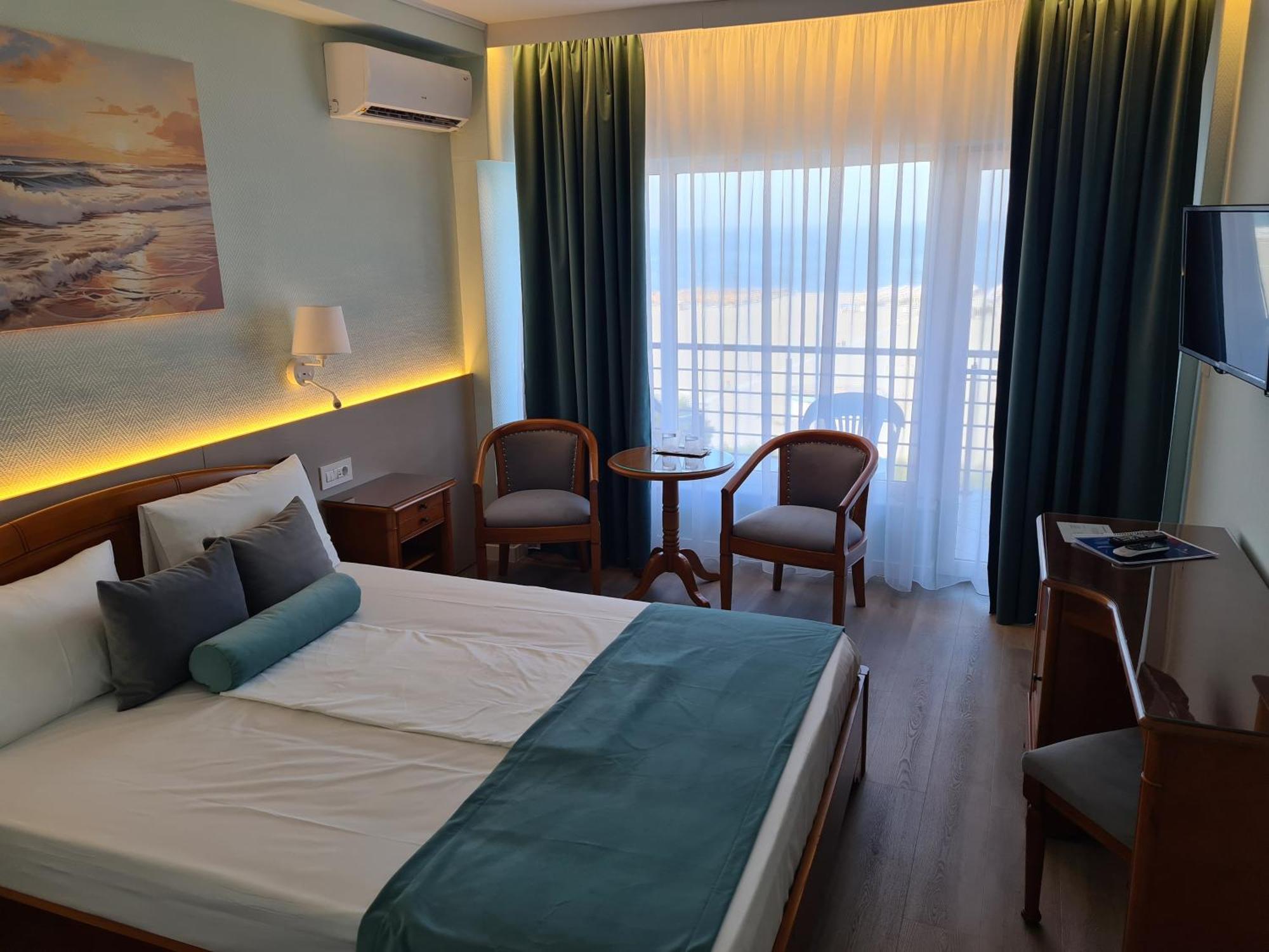 Hotel Comandor Mamaia Exterior photo