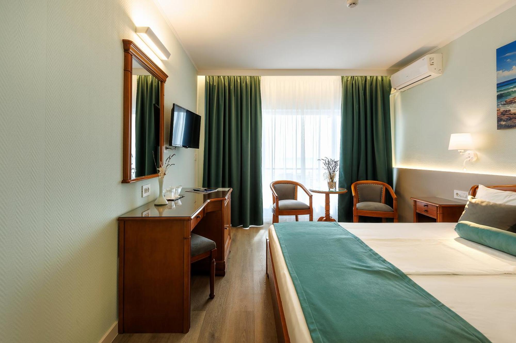 Hotel Comandor Mamaia Exterior photo