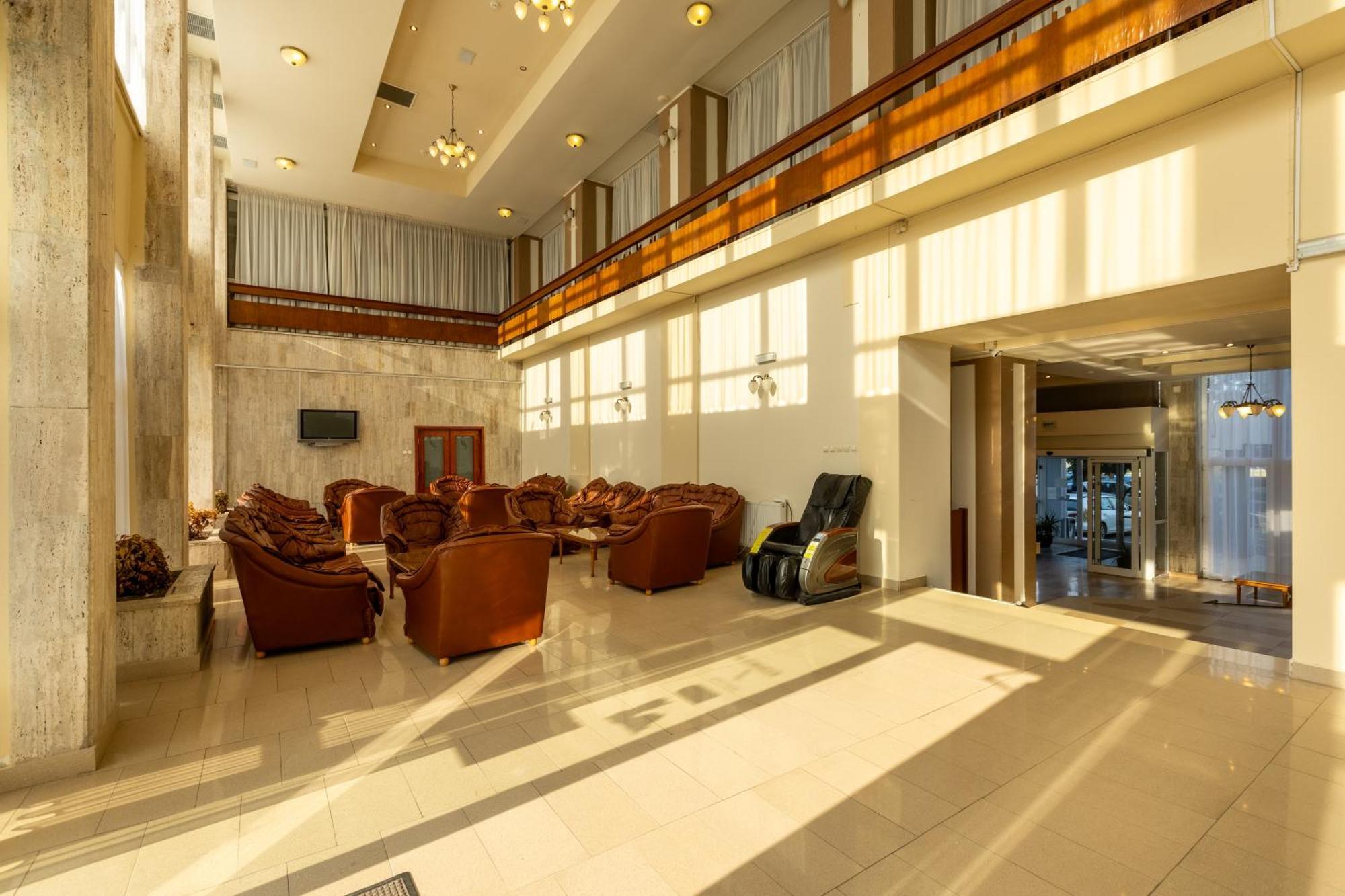 Hotel Comandor Mamaia Exterior photo