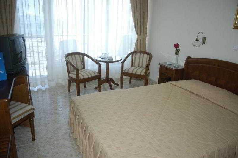Hotel Comandor Mamaia Exterior photo